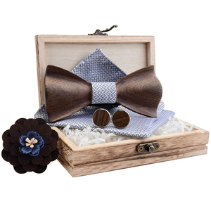 4 pièces/ensemble 3D personnalisé fait main en <span class=keywords><strong>bois</strong></span> noeud papillon <span class=keywords><strong>et</strong></span> soie <span class=keywords><strong>mouchoir</strong></span> cravate broche bouton de manchette noeud papillon avec boîte cadeau - Product Image 2