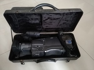 Máy quay phim kỹ thuật số Panasonic AG-HMC73MC 1080P HD cũ - Product Image 6