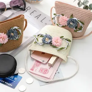 Handmade Cute Girl Flower Coin Purse Portable Flower Decoration Handbag Children's Girl Straw Woven Shoulder Bag