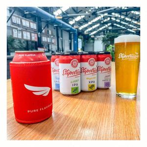 Vente en gros de refroidisseurs de canettes de bière en néoprène noirs, personnalisables, à saveur pure, isolés, pour sublimation, en gros - Product Image 1