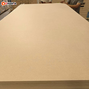 Panneau <span class=keywords><strong>MDF</strong></span> rainuré brut 18 mm, finition haute brillance, usine Linyi / Prix du panneau de fibres à densité moyenne / Résistant au feu et à l'humidité - Product Image 4