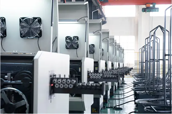 China Fabrikant Nagel Maken Machine Met 850 Stuks Per Min Hoge Snelheid Voor Goede Kwaliteit Stalen Nagels