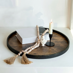 Guirlande de perles en bois avec pompons, décoration murale rustique, style campagnard, bohème, écologique, peinte, taille et couleur personnalisables - Product Image 1