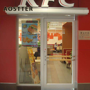 Porte battante commerciale en aluminium rouge vif AOSTTER avec panneau haute visibilité et <span class=keywords><strong>barre</strong></span> anti-panique durable pour vitrine <span class=keywords><strong>de</strong></span> magasin - Product Image 2