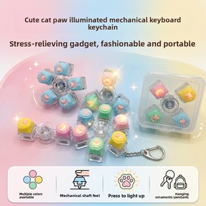 3 touches individuelles en plastique, détachables, à pression lumineuse, en forme de patte de chat, style Macaron, pour clavier mécanique, anti-stress, avec fonction pendentif - Product Image 4