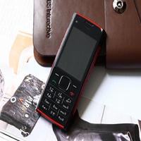 Téléphone portable X2-00 2G GSM débloqué avec fonction musique, appareil photo 5MP, flash LED, écran QVGA 2,2 pouces, radio FM, MicroSD 16 Go
