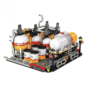 Modelo de Construcción de Planta de Refinería de Petróleo con Bloques de Construcción Ensamblables para Transporte y Almacenamiento, Apto para Todas las Edades - Product Image 1