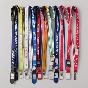 Cordon personnalisé pour porte-badge d'identification à porter autour du cou avec enrouleur de badge - Product Image 2