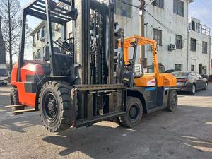 Chariot élévateur diesel d'occasion TCM 7 tonnes avec moteur Mitsubishi, levée de 4 m, chariot élévateur à combustion interne d'origine FD70 - Product Image 5