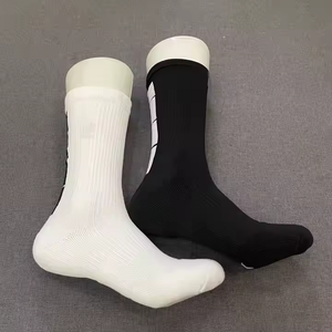 Hot Bán Người Đàn Ông Của Tiêu Chuẩn Thoải Mái Crew Vớ Chuyên Nghiệp Elite Bóng Rổ Thể Thao Đi Xe Đạp Chạy Khăn Dưới Dệt Kim Mùa Hè Cuff - Product Image 4