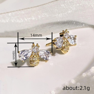 Orecchini a Goccia a Forma di Ape per Donne, Design Dolce e Carino, Accessori Femminili per Uso Quotidiano - Product Image 4
