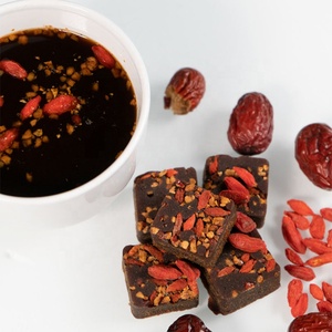 Cubes <span class=keywords><strong>de</strong></span> <span class=keywords><strong>sucre</strong></span> <span class=keywords><strong>de</strong></span> <span class=keywords><strong>canne</strong></span> au miel noir et aux dattes rouges Goji, production usine 2021, à prix réduit - Product Image 4