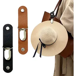 คลิปหนีบหมวกกลางแจ้งสำหรับการเดินทางบนกระเป๋าคลิปหมวกหนัง PU หมวกปากเป็ดอเนกประสงค์