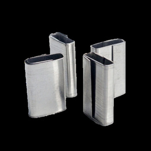 Correas para Mascotas de PVC y Plástico Especiales con Hebillas de Metal Blancas y Amarillas Hechas a Mano con Correas de Embalaje de PP - Product Image 1