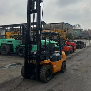 Montacargas Diésel Usado Confiable de 3/5/8/10/15/16/25/30 Toneladas, Montacargas TOYOTA FD35 de 3.5 Toneladas con Elevador de Alta Capacidad en Venta Ahora en Shanghái - Product Image 1
