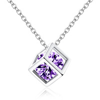 Bijoux les plus vendus simples et élégants pendentif en zircone cubique carré collier en zircone cubique accessoire pour femme