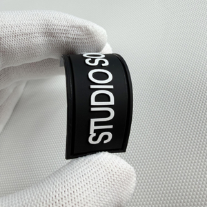 Custom 3D Elastic Silicone Heat Transfer Label Factory Direct Iron On Logo Washable Stretchable Clothing Sportswear Apparel