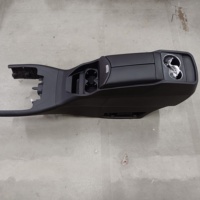 Kits de conversion d'intérieur de fourgonnette : Boîte d'accoudoir centrale avant avec réfrigérateur pour Vito W447 – Accessoire automobile de luxe pour protéger l'intimité