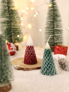 <span class=keywords><strong>Velas</strong></span> Aromáticas de Cera de Soja Hechas a Mano con Forma de Árbol de Navidad para Crear un Ambiente Festivo en el Hogar, la Oficina o como Regalo - Product Image 2