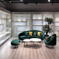 Nakashima personnalisé élégant vitrine en verre pour cosmétiques chaussures lumière LED pour bureau Studio magasin de chaussures support accessoire affichage
