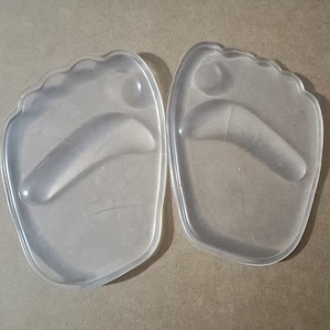 แผ่นรองฝ่าเท้าแบบเจล PU นุ่มกันลื่นสำหรับผู้หญิง ครึ่งแผ่น บรรเทาอาการปวดฝ่าเท้า รองรับอุ้งเท้า ใช้กับรองเท้าส้นสูง - Product Image 5