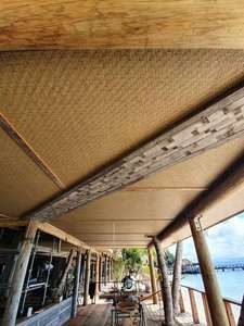 Panneaux tissés synthétiques tissés en <span class=keywords><strong>bambou</strong></span> <span class=keywords><strong>artificiel</strong></span> résistant aux UV utilisation en extérieur tapis tissé à tricoter en plastique <span class=keywords><strong>pour</strong></span> la décoration de plafond - Product Image 5
