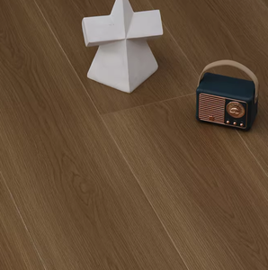 Suelo Laminado con Diseño de Madera de Cerezo, Resistente a la Humedad, para Climas Tropicales - Product Image 4