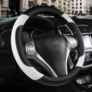 <span class=keywords><strong>Volant</strong></span> de direction en cuir Nappa souple à 4 branches, housse de <span class=keywords><strong>volant</strong></span> tendance, accessoires intérieurs de voiture universels de haute qualité, OEM/ODM <span class=keywords><strong>personnalisé</strong></span> - Product Image 2