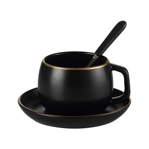 Ensemble de tasses et soucoupes à thé en céramique noire mate de luxe nordique, tasses à lait et soucoupes pour le thé de l'après-midi, mugs à café, ensemble cadeau - Product Image 1