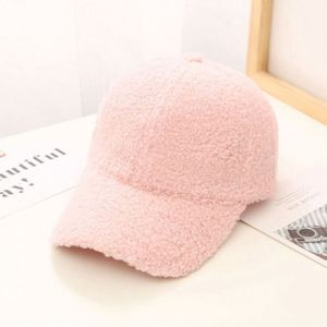 Gorra de Béisbol Unisex de 6 Paneles de Forro Polar al por Mayor con Patrón de Letras, Tejido Común 100% Algodón, Grabado en Relieve y Bordado 3D - Product Image 5