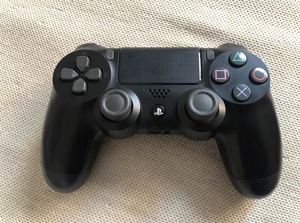 Consola <span class=keywords><strong>PS4</strong></span> Sony <span class=keywords><strong>Slim</strong></span> PRO Original Usada, Ideal para Jugar en Casa. - Product Image 4
