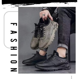 รองเท้าทำงานรองเท้าผู้ชายวิ่งลำลองแนวสปอร์ตพื้นหนาดีไซน์ทันสมัย - Product Image 3