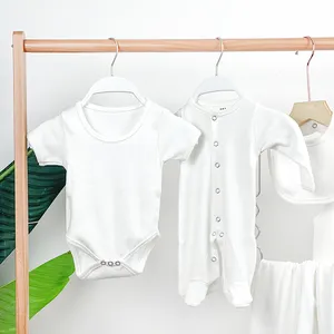 Vente en gros layette pour bébé de 0 à 12 <span class=keywords><strong>mois</strong></span> vêtements de nuit en coton blanc <span class=keywords><strong>cadeau</strong></span> ensembles de vêtements pour bébés garçons ensemble <span class=keywords><strong>cadeau</strong></span> pour bébé nouveau-né - Product Image 1