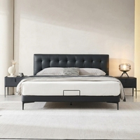 Lit plateforme moderne de luxe italien minimaliste avec tête de lit carrée capitonnée en cuir noir, disponible en tailles King et Queen