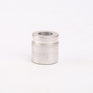Insert fileté en aluminium, finition polie, personnalisable pour applications de quincaillerie mécanique - Product Image 4