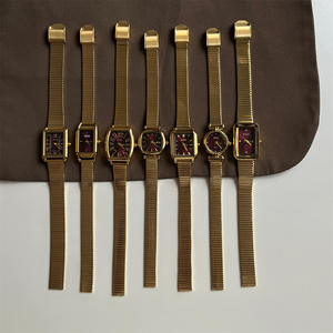 Reloj de cuarzo de alta gama, elegante y de lujo, reloj de mujer rectangular retro de aleación, correa de acero inoxidable - Product Image 6