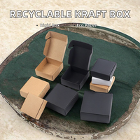 Boîte à emporter rigide en papier kraft recyclable avec laminage brillant et gaufrage pour l'emballage de sushis, de chips et de chewing-gum