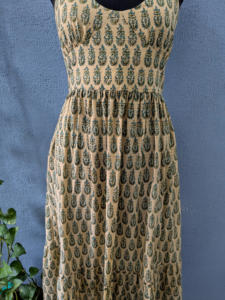 Robe maxi estivale tissée à la main, imprimée en bloc, en pur coton, sans bretelles, sans manches, style décontracté, avec deux poches latérales - Product Image 3