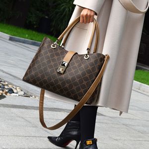 Bolsos de Mano de Cuero PU de Alta Calidad al por Mayor con Logotipo Personalizado, Bolsos Casuales de Gran Capacidad para Mujer, Bolsos de Mano de Lujo para Mujer - Product Image 1