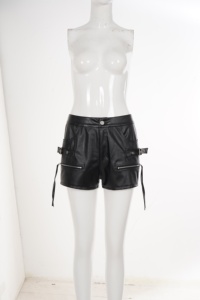 Shorts en similicuir noir pour femmes, taille haute, avec poches zippées, sangle à boucle, style punk, coupe slim, sexy, streetwear, clubwear, hot pants - Product Image 6
