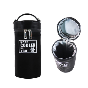 Bolsa Térmica Oxford de 15L con Asa para el Hombro, Resistente al Agua, de Grado Alimenticio, con Diseño de Letras a la Moda, para Vino, Picnics y Almacenamiento de Alimentos Congelados - Product Image 1