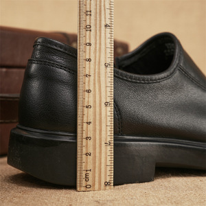 Chaussures bateau confortables pour hommes en cuir véritable à enfiler, bout rond, semelle extérieure en caoutchouc souple, semelle intermédiaire en EVA, toutes saisons - Product Image 2