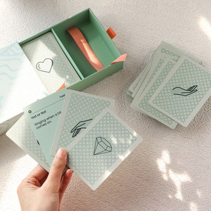 Set di Carte per Affermazioni di Cura Personale, Regalo per Mindfulness, Carte della Gratitudine, Carte di Affermazione per il Benessere con Supporto in Legno - Product Image 1