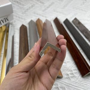 Plinthe décorative en bois <span class=keywords><strong>de</strong></span> haute qualité, <span class=keywords><strong>corniche</strong></span> pour rideaux, moulures en plastique PS, coins en plastique - Product Image 2