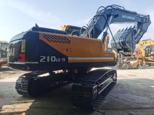 รถขุดฮุนไดมือสองจากเกาหลี รุ่น 220LC-9S 210 225 ขนาด 22 ตัน คุณภาพดี ใช้งานได้ดี เหมาะสำหรับงานก่อสร้าง มาตรฐาน EPA CE - Product Image 5