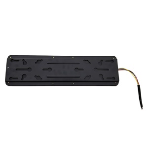 Piezas de Iluminación para Camiones de Alta Calidad, Luz Trasera LED en Forma de Flecha, Colores Personalizables, Universal para Camiones y Remolques - Product Image 3