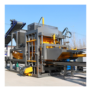 Máy làm gạch di động nhỏ QT6-15 Máy làm gạch xi măng bê tông thủy lực điện Thiết bị làm gạch liên động - Product Image 3