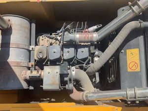 Miniexcavadora Hyundai 150W-7 con Motor Cummins y Cucharón de Excavación con Capacidad de 0.22m - Product Image 4