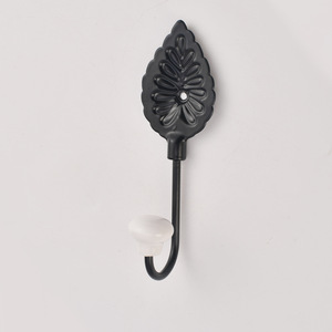 Modern Minimalist Zinc Alloy Leaf Wall Mount Robe Hook Black Single Hook For Bathroom Wardrobe Easy Installation - Product Image 3
