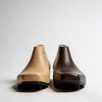 Chaussures Martin personnalisables OEM, nouvelle forme de chaussure, semelle épaisse, bout rond, modèle en bois, chaussures pour femmes